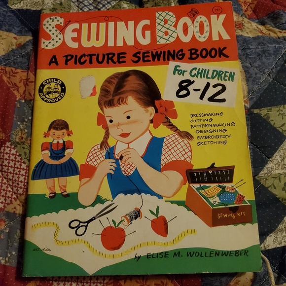 Other - Soft Cover Vtg Picture Sewing Book for Children 8-12